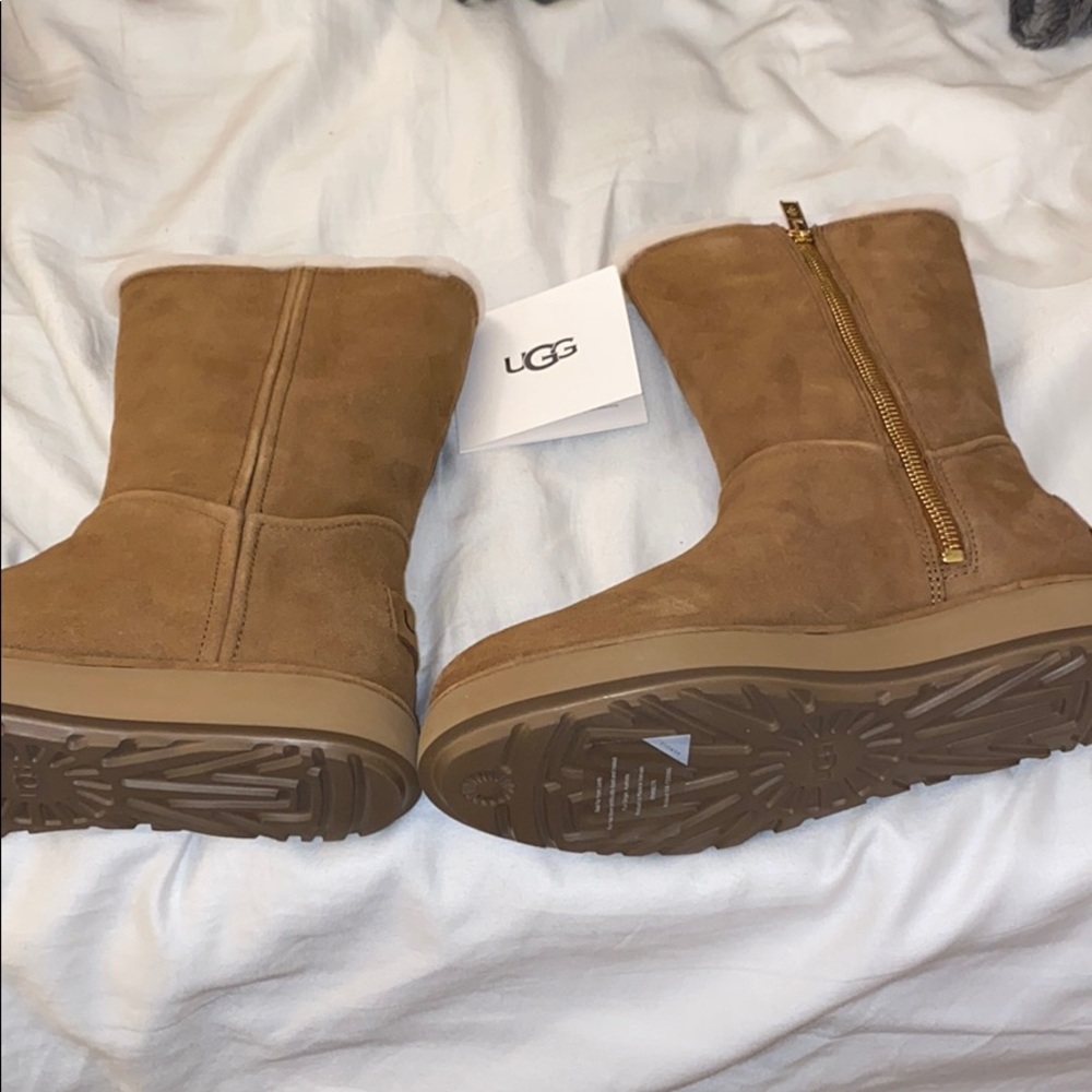 Selling new Ugg that are water resistant